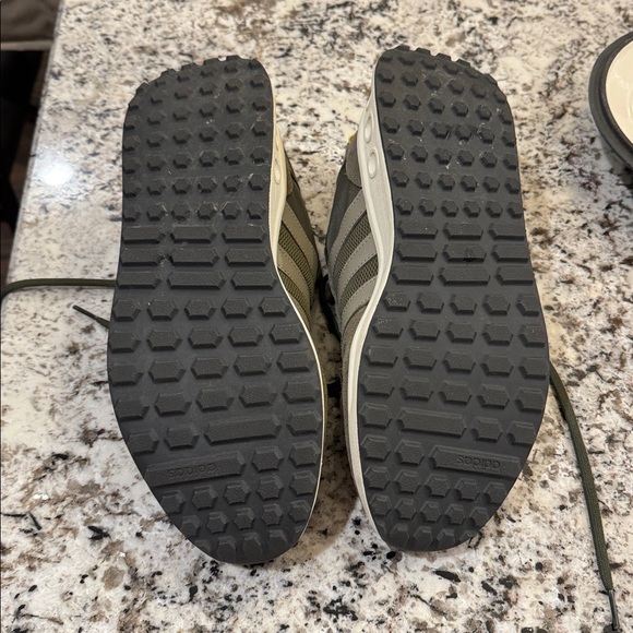 ADIDAS Cloudfoam RUN 84 SHOES Men’s size 12 - Picture 6 of 6